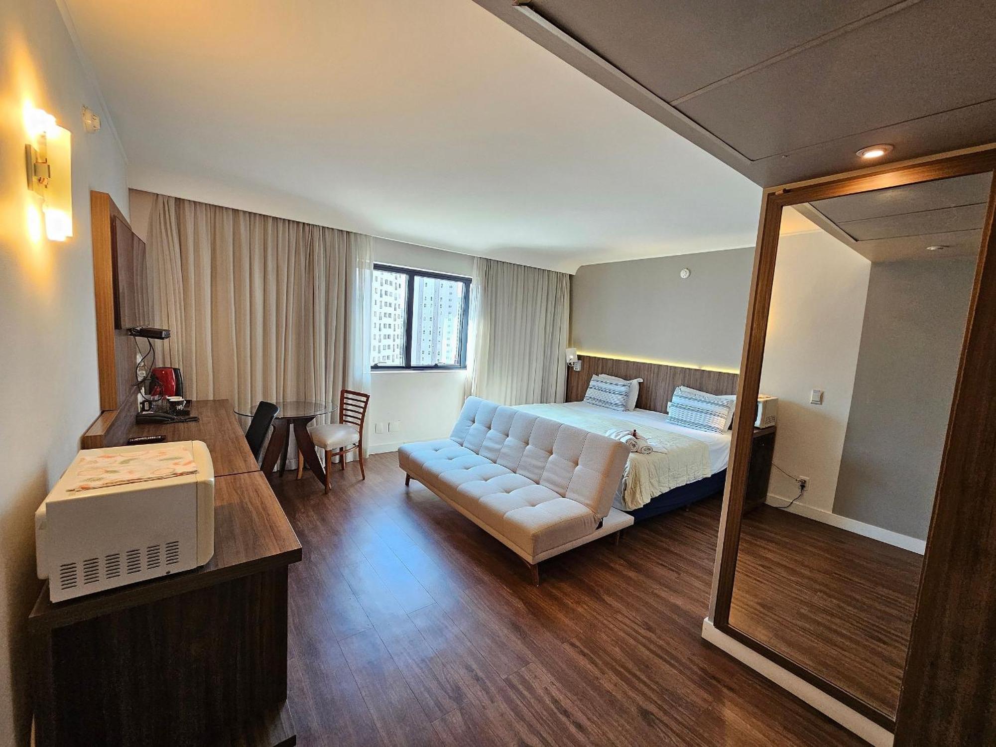 Apartamento Internacional Ibirapuera 2534 *